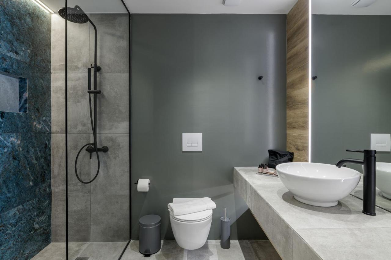 Acropolis Magenta Luxury Suites Atene Esterno foto