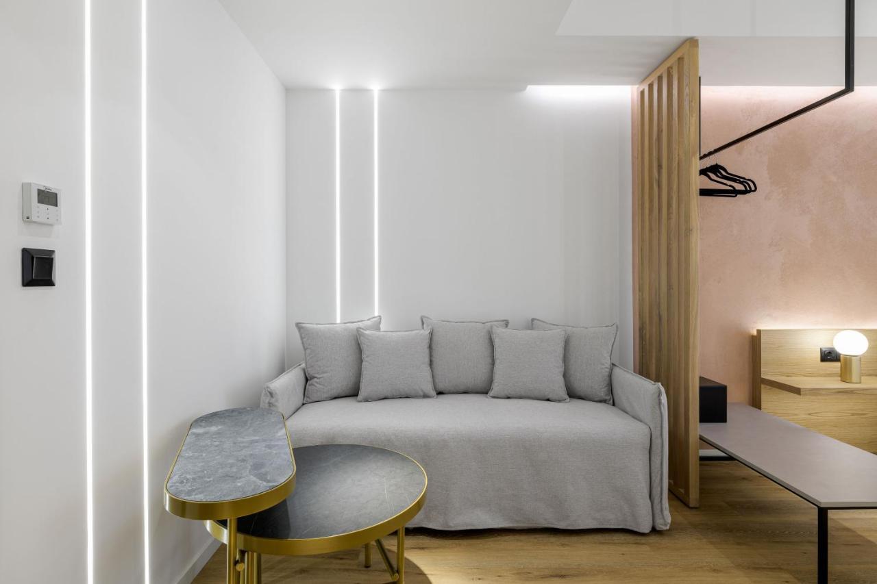 Acropolis Magenta Luxury Suites Atene Esterno foto